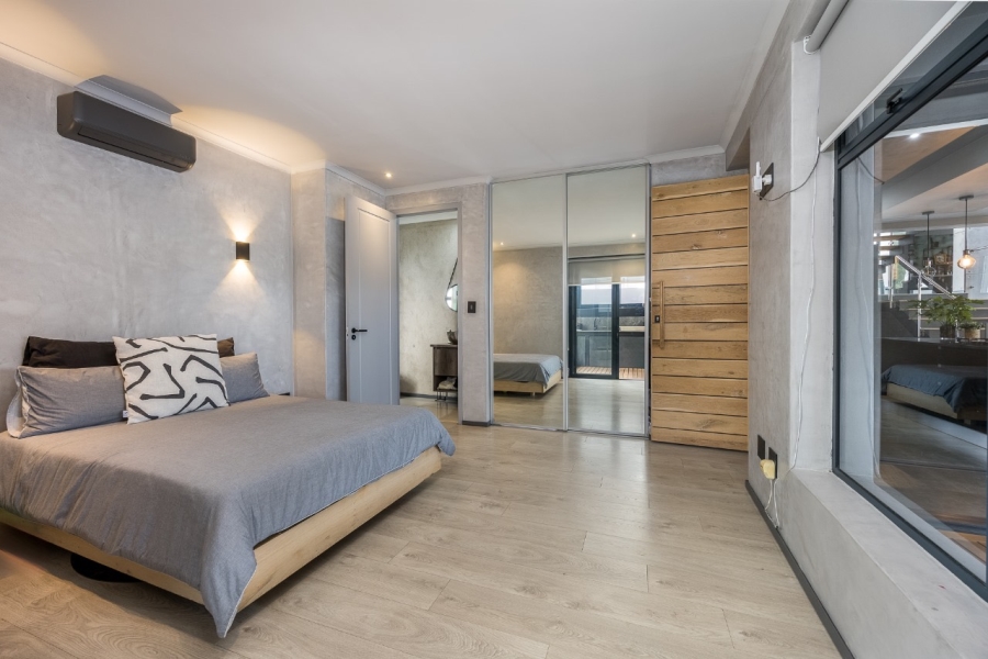 5 Bedroom Property for Sale in Deo Gracia Western Cape